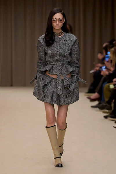 Look 9